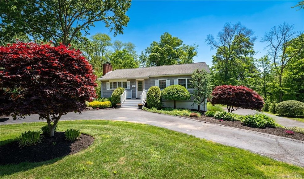 31 Ludvigh Rd, Bardonia, NY 10954 - photo 1