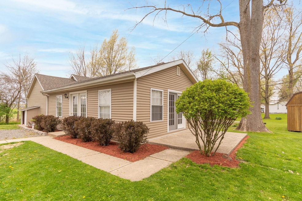128 Walnut St, Russells Point