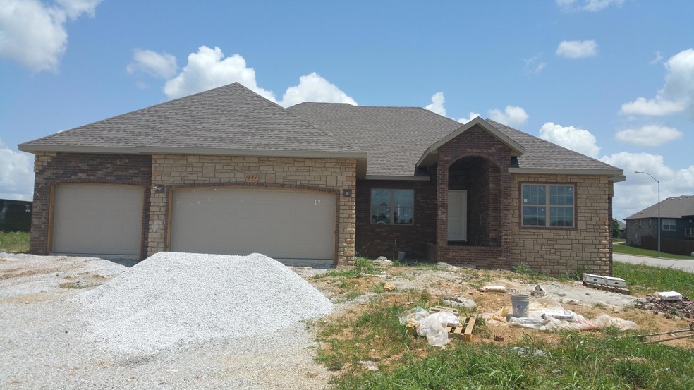 654 N Montego St, Nixa, MO 65714 - photo 1