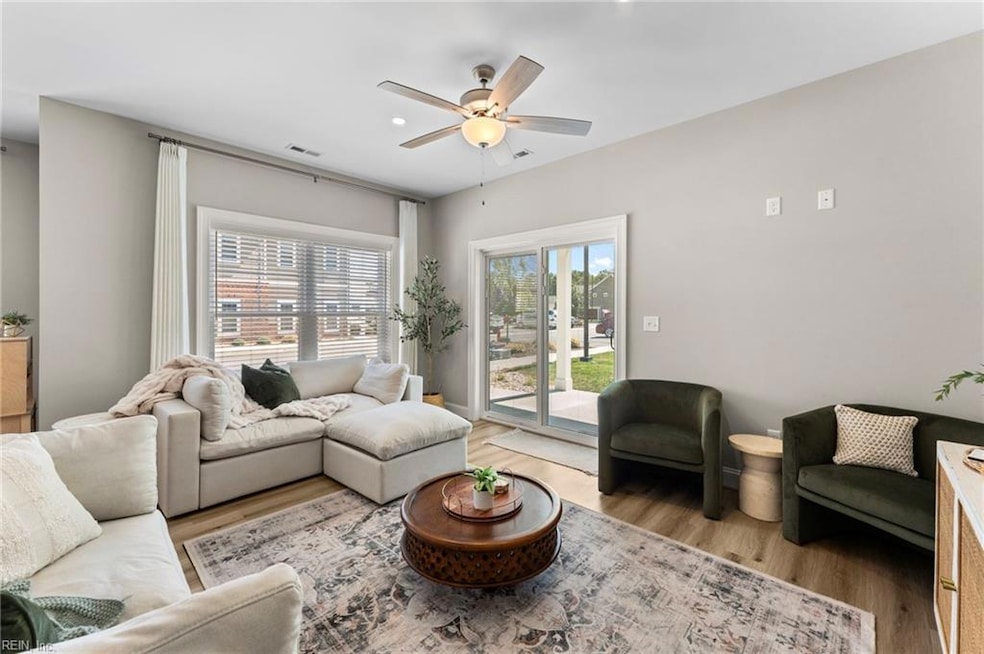 7400 S Sinclair Way unit A, Gloucester, VA 23061 - photo 1