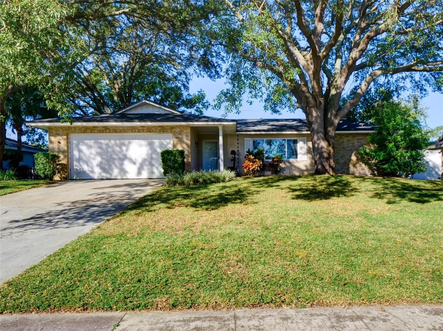 200 Sweetbay Ln, Orlando, FL 32835 - photo 1