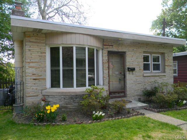 832 W Lafayette St, Easton, PA 18042 - photo 1