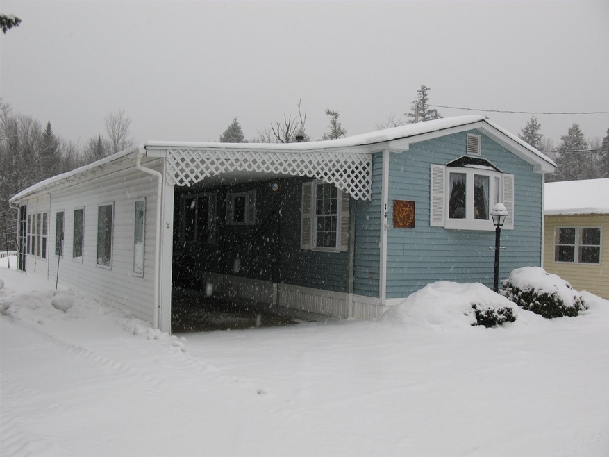 141 Lancaster Rd unit 14, Gorham, NH 03581 - photo 1