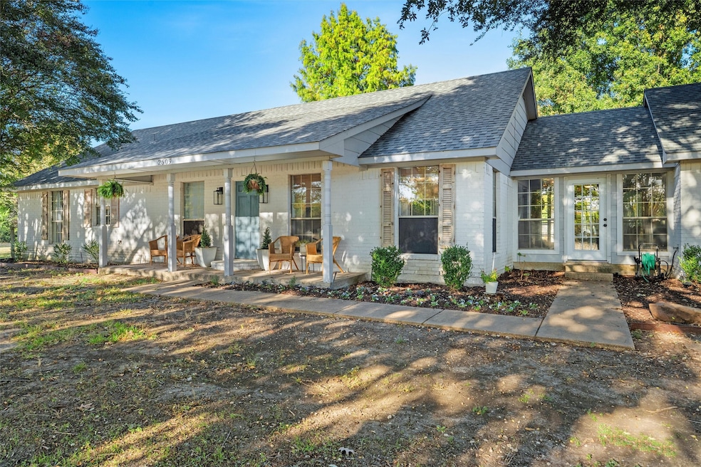 2509 Kirby Rd, Rowlett, TX 75088 - photo 1