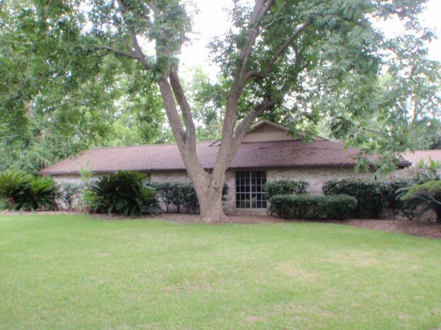 5 Shadow Ln, Bay City, TX 77414 - photo 1