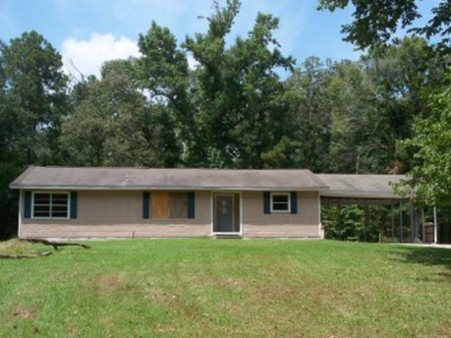 230 Robinson Rd, Lufkin, TX 75904 - photo 1