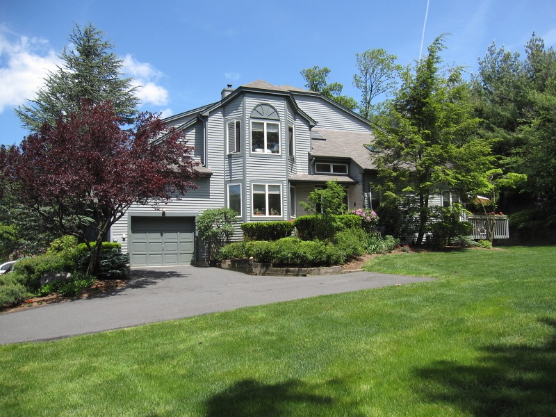 4 Fair Ridge Ct, Wayne, NJ 07470 - photo 1