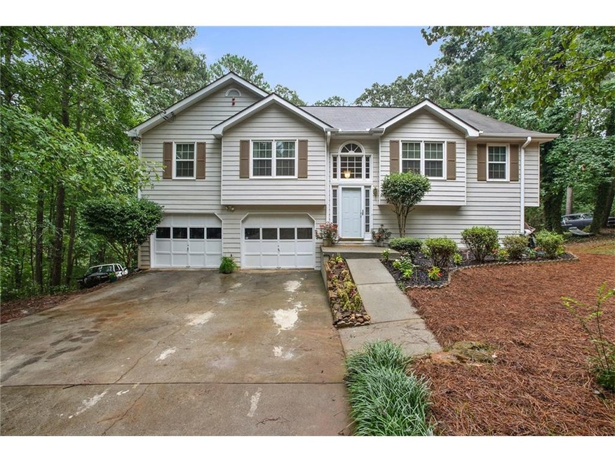 Come Enjoy Lake Living on Your Own Private Piece o