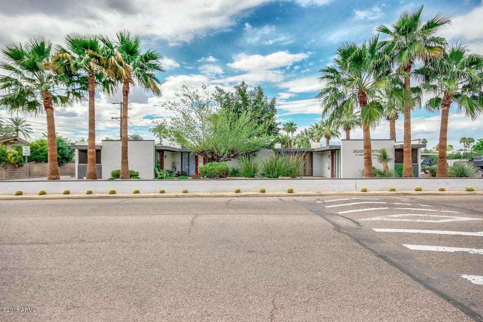 4208 N 38th St unit 7, Phoenix, AZ 85018 - photo 1