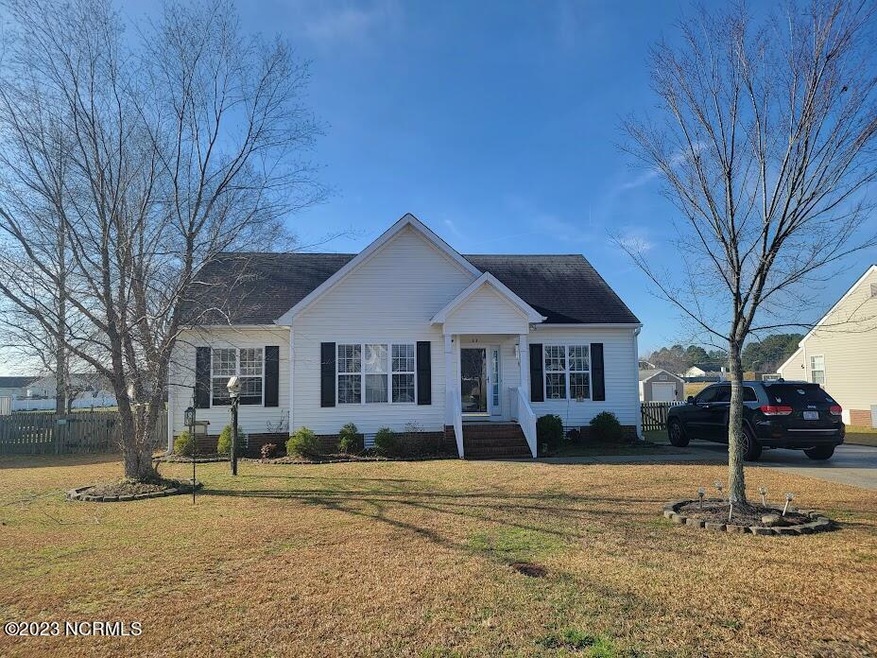 692 Ashley Meadows Dr, Winterville, NC 28590 - photo 1