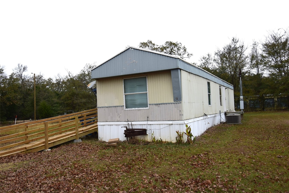 6000 Spring Creek Rd unit 12, Malakoff, TX 75148 - photo 1