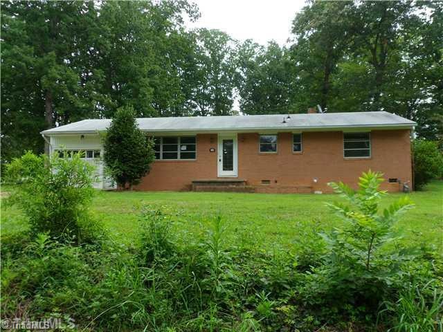 1731 Brook Dr, Asheboro, NC 27205 - photo 1