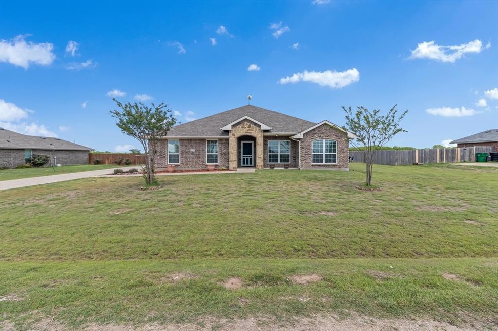 330 Windmill Ct, Waxahachie, TX 75167 - photo 1