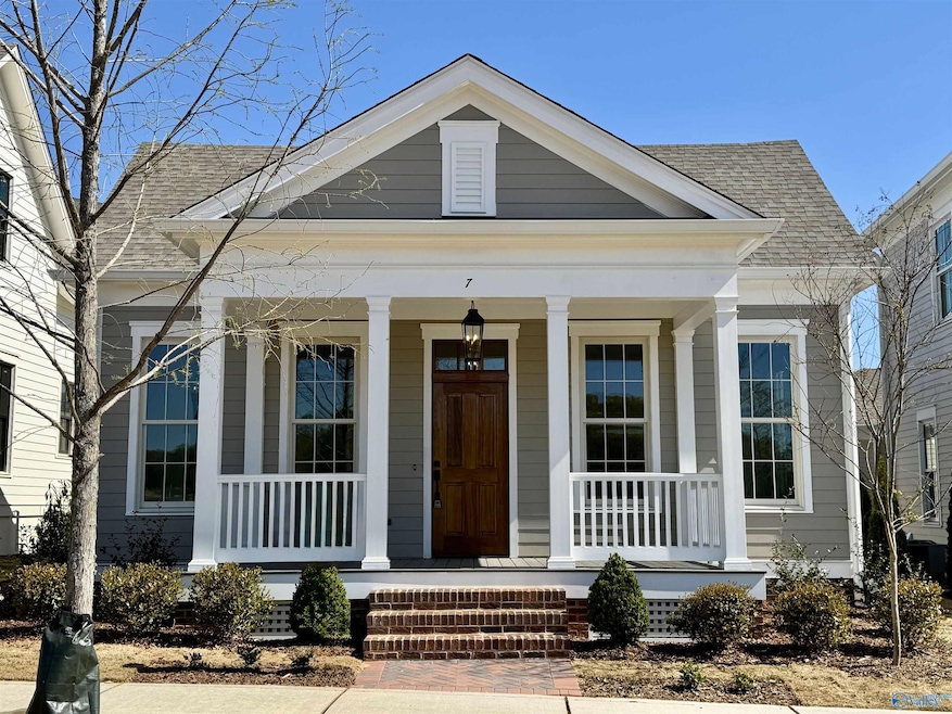 For Sale $648,400 • Co-Listing Agent