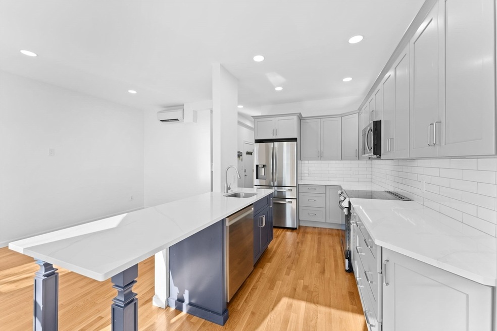 730 E 8th St unit 2, Boston, MA 02127 - photo 1
