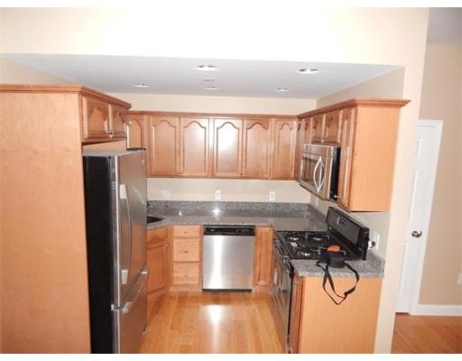 244 North St unit 246, Boston, MA 02113 - photo 1