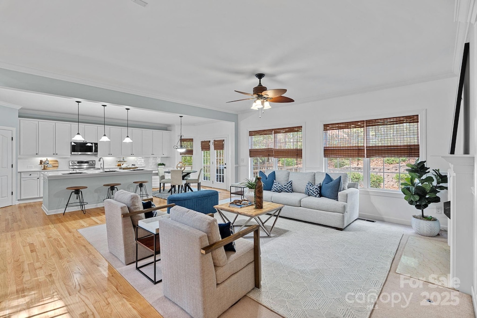 Under Contract $599,999