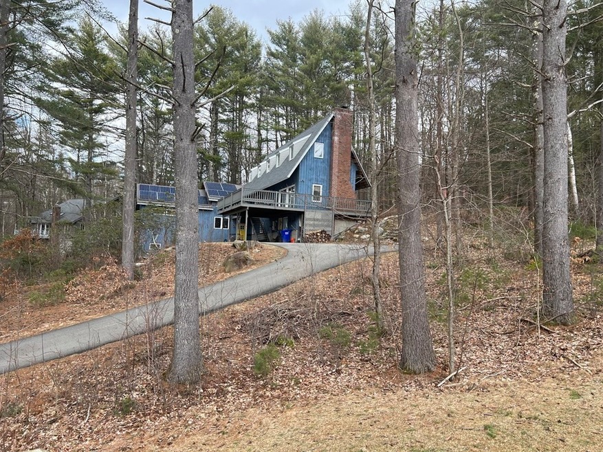 10 Bray Ct, Pelham, MA 01002 - photo 1