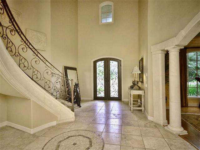 8719 Young Ln, Austin, TX 78737 - photo 1