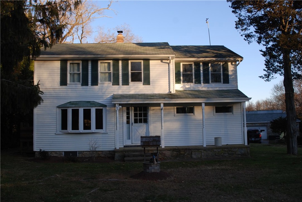 563 Allen Ave, Wakefield, RI 02879 - photo 1