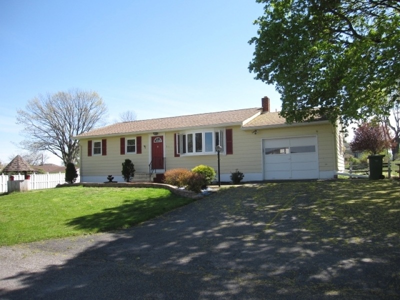 754 Alpha St, Phillipsburg, NJ 08865 - photo 1