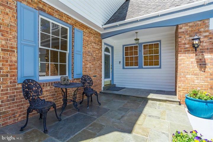 8912 Tuckerman Ln, Potomac, MD 20854 - photo 1