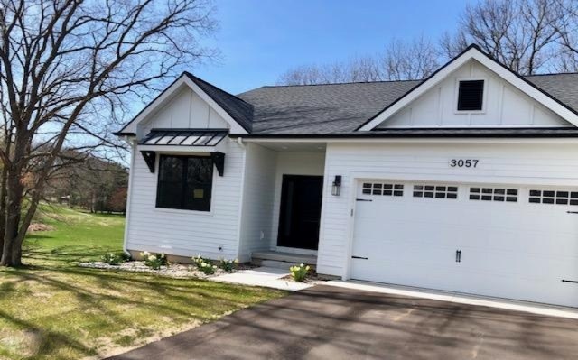 3057 West Bluffs Dr