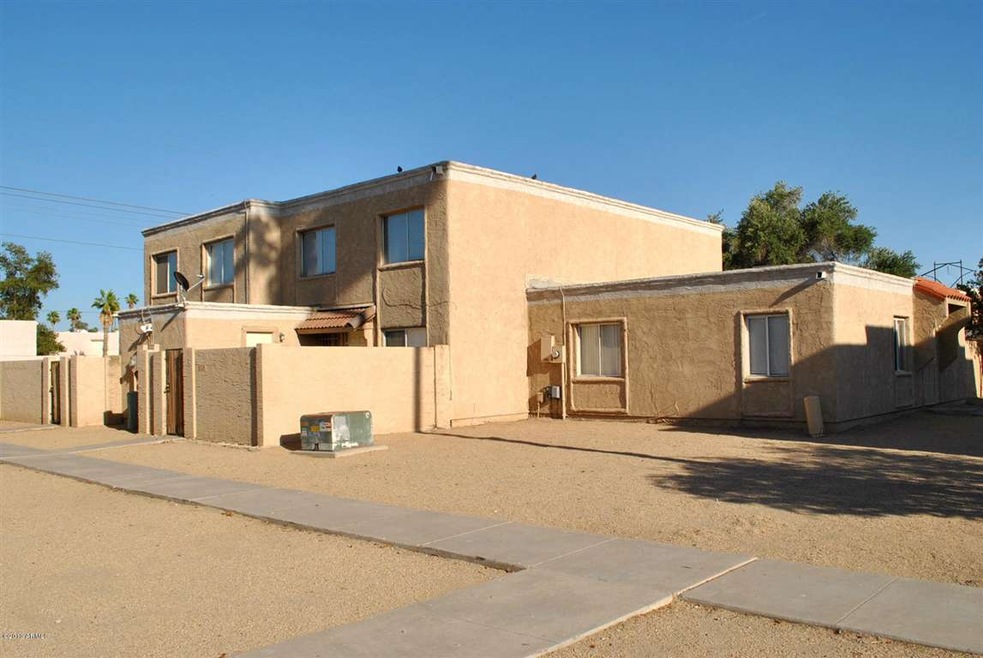 4526 Riverside Building