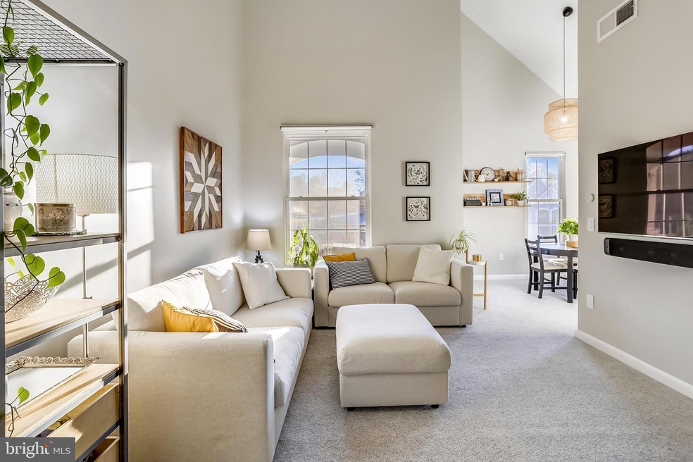 46606 Drysdale Terrace unit 300, Sterling, VA 20165 - photo 1