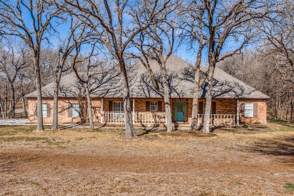 122 W Ridge St, Decatur, TX 76234 - photo 1