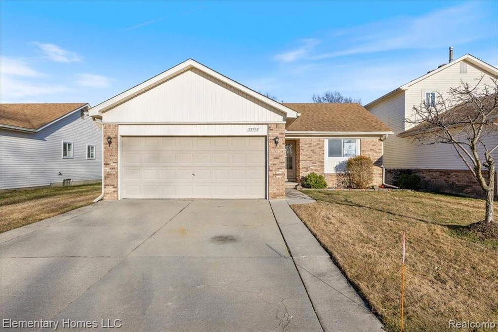 29788 Arnell Ct, Roseville, MI 48066 - photo 1