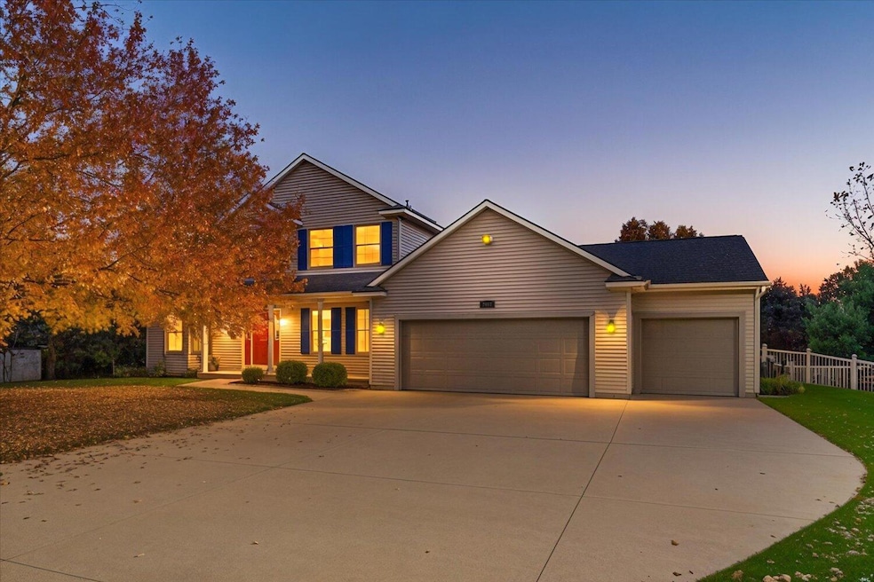 Pending $449,900 • Co-Listing Agent