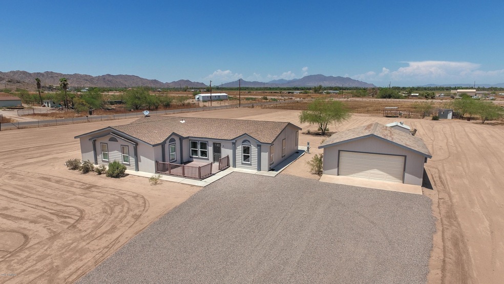 51480 W Mockingbird Ln-3