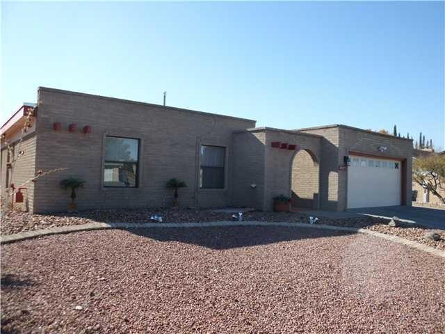 1827 Tom Bolt Dr, El Paso, TX 79936 - photo 1