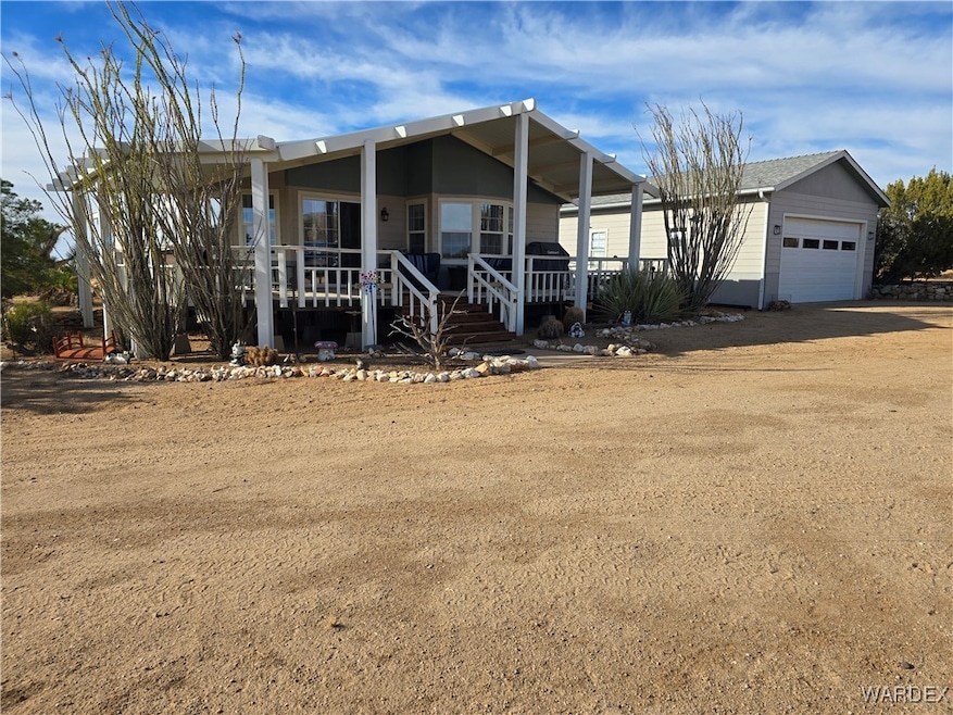 19688 S Diamondback Rd, Yucca, AZ 86438 - photo 1