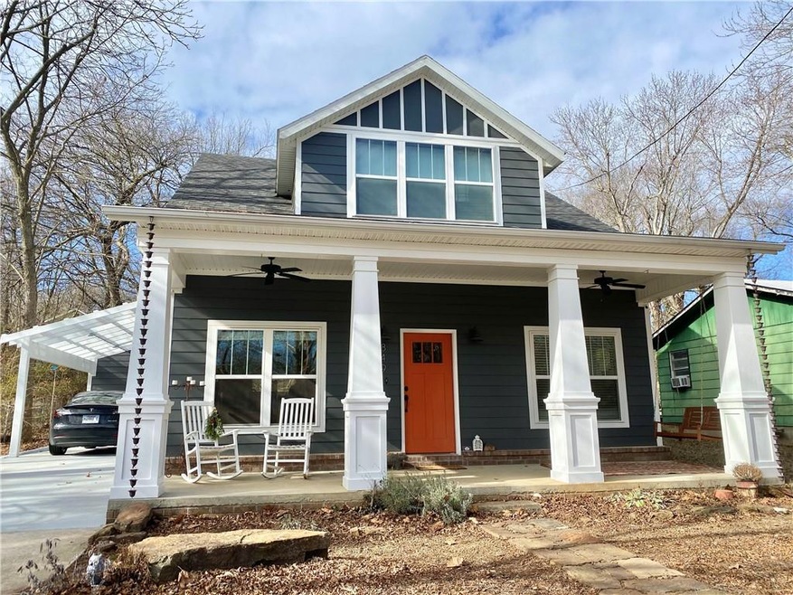 849 S Washington Ave, Fayetteville, AR 72701 - photo 1