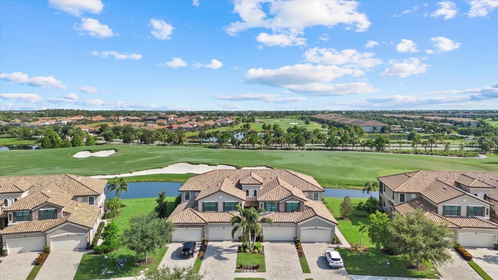 5836 Wake Forest Run unit 102, Bradenton, FL 34211 - photo 1