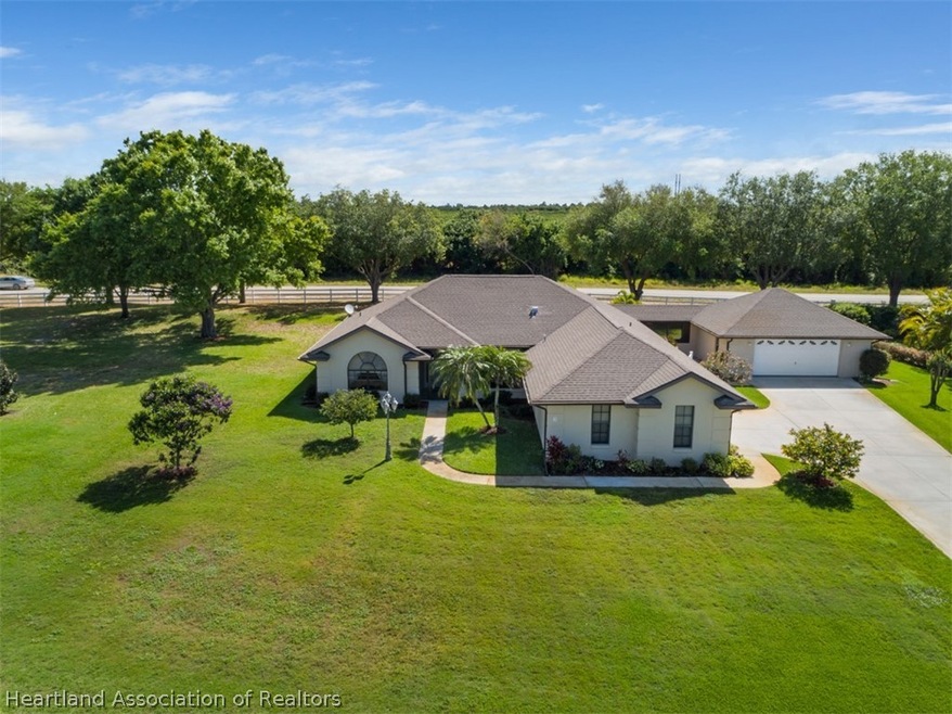 6 Meadowlake Cir S, Lake Placid, FL 33852 - photo 1