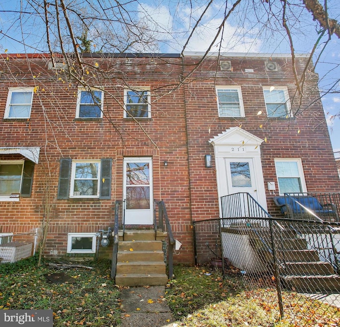 213 Buchanan St, Alexandria, VA 22314 - photo 1