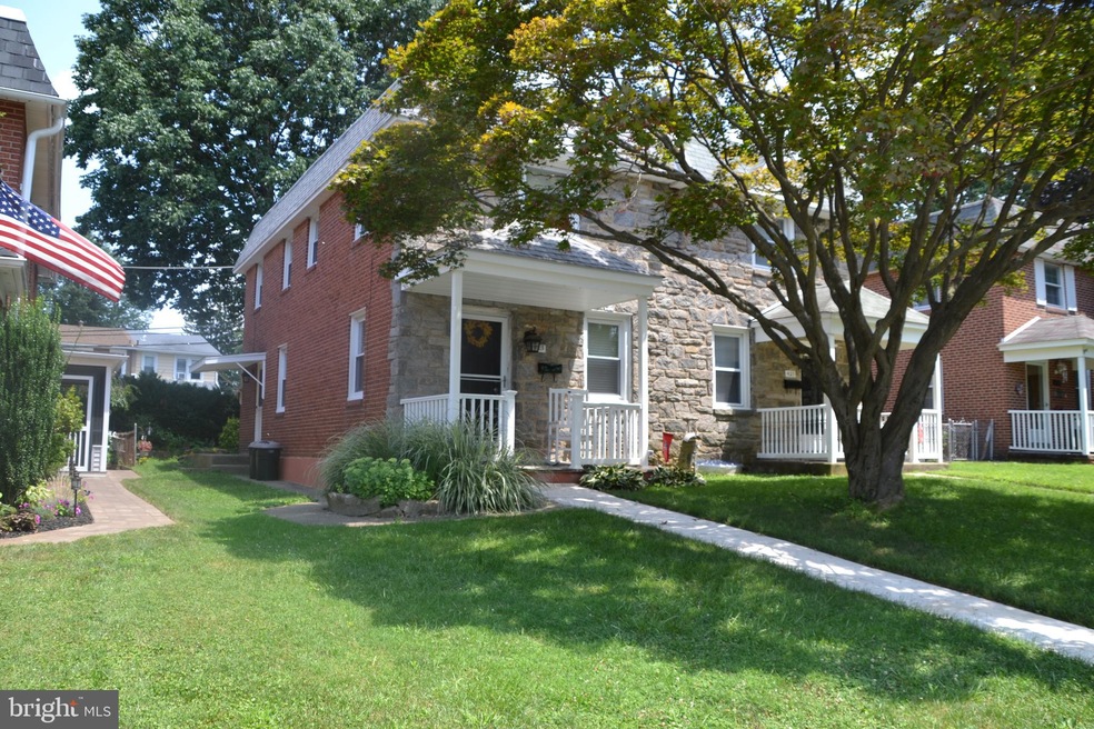 423 Wilde Ave, Drexel Hill, PA 19026 - photo 1