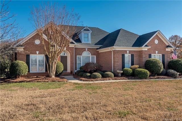 Gorgeous all brick ranch in Wesley Chapel area!