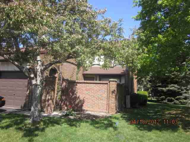 1223 Kirts Blvd unit F, Troy, MI 48084 - photo 1