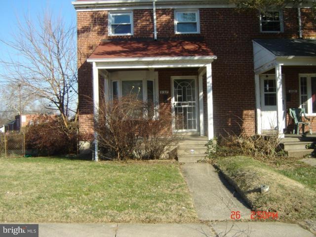601 Brisbane Rd, Baltimore, MD 21229 - photo 1