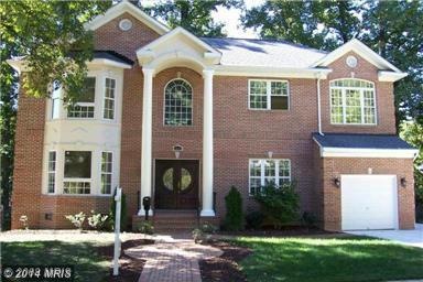 1015 Cottage St SW, Vienna, VA 22180 - photo 1