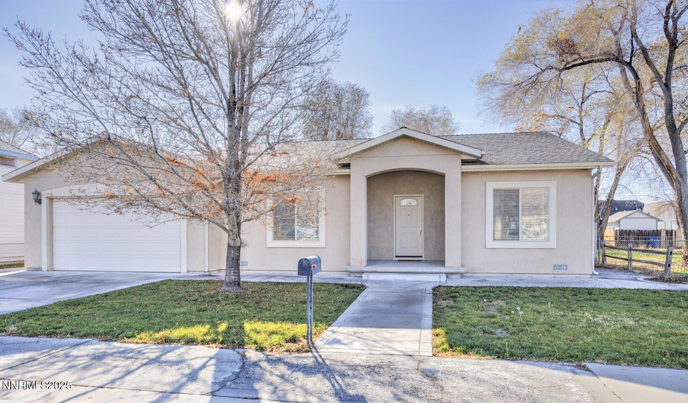 365 W Richards St, Fallon, NV 89406 - photo 1