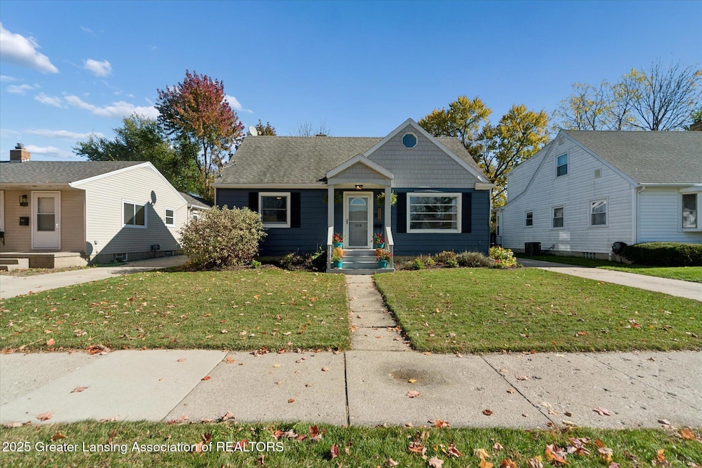03-1218-N-Hayford-Ave-Lansing-MI-48912-W