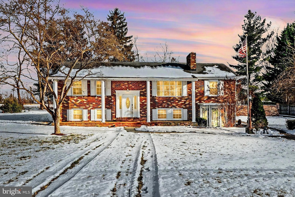 12823 Spickler Rd, Clear Spring, MD 21722 - photo 1