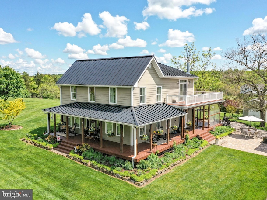 902 Forest Grove Rd, Middletown, VA 22645 - photo 1