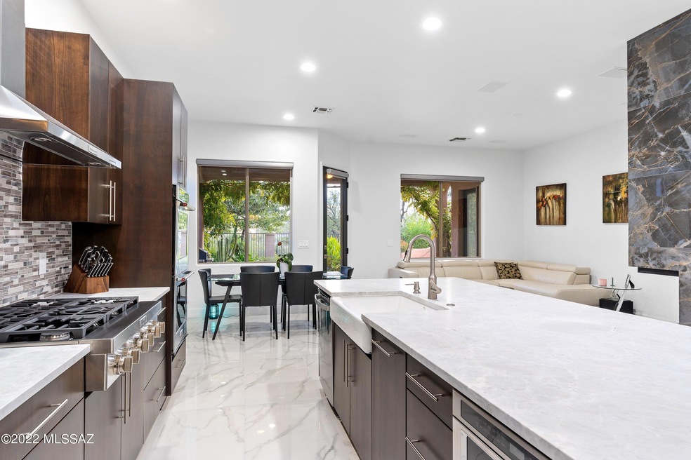 13-Kitchen