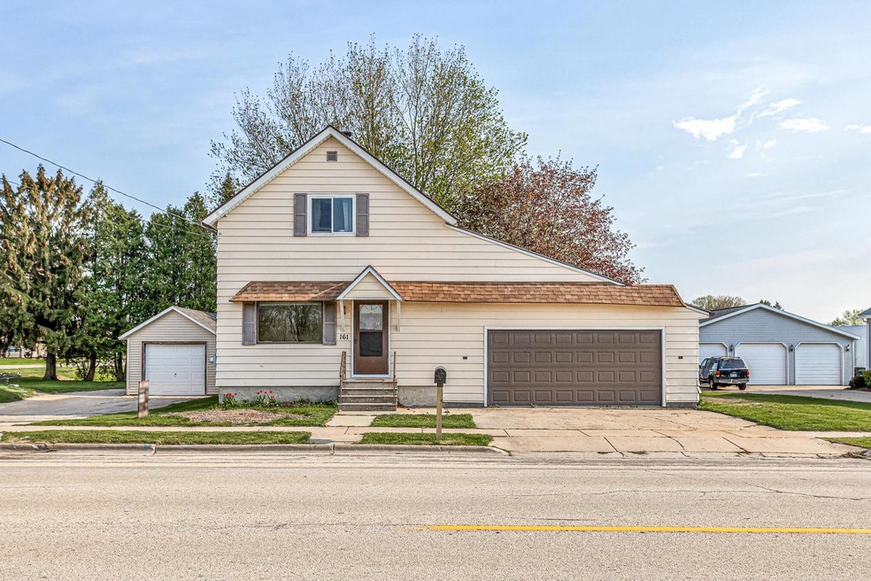 161 East Lake St, Chilton 24